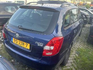 Skoda Fabia Stationcar 1.4-16V Ambition picture 3