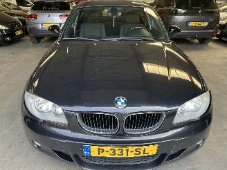 BMW 1-serie 116i   5  Drs picture 2