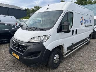krockskadad bil bedrijf Opel Movano 2.2 CDTI    L3H3  ( Motorschade ) 2023/12