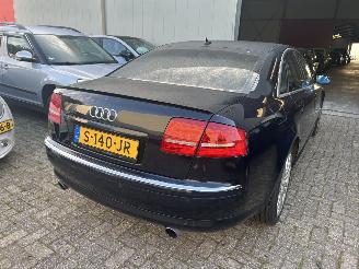 Audi A8 3.2 V6 FSI picture 4