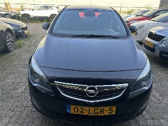 Opel Astra 1.4 Turbo Sport   5 Drs picture 2