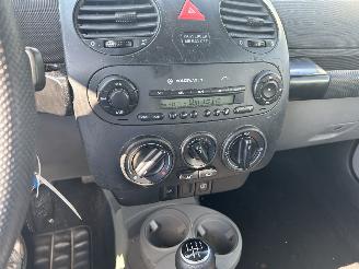 Volkswagen Beetle 1.6 Cabriolet picture 8