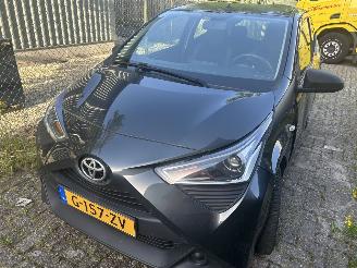 škoda osobní automobily Toyota Aygo 1.0 VVTi  5 Drs 2020/1