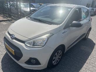 Schadeauto Hyundai I-10 1.0i-Drive 2014/2