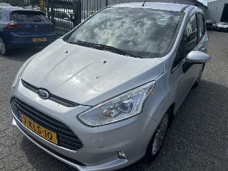 krockskadad bil auto Ford B-Max 1.0 Ecoboost Titanium  ( 78131 Km ) 2013/5