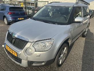 Vaurioauto  passenger cars Skoda Yeti 1.4 TSI Tour 2011/11