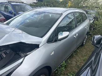 Kia Ceed Stationcar 1.6 GDI  Comfortline picture 2