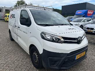 Toyota Proace 1.6 D -4D Cool Comfort picture 3