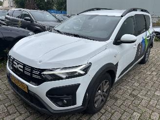 Vaurioauto  passenger cars Dacia Jogger 1.0 TCe  Expression   (  LPG en 7 Persoons ) 2023/1