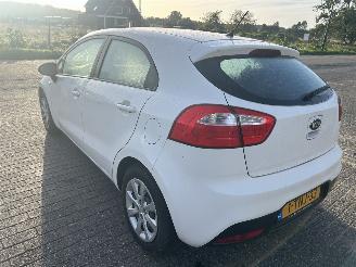 Kia Rio 1.2i  5 drs picture 6