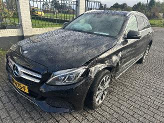 skadebil auto Mercedes C-klasse 350e Stationcar Automaat Lease Edition 2015/12