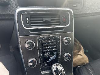 Volvo S-60 1.5  T3   Automaat picture 9