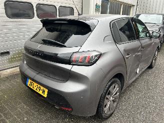 Peugeot 208 1.2 PureTech  Automaat   ( gewrapt ) picture 5