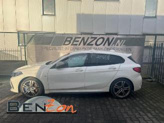 Coche siniestrado BMW M1 M135 (F40), Hatchback, 2019 M135i xDrive 2.0 TwinPower 16V 2022/4