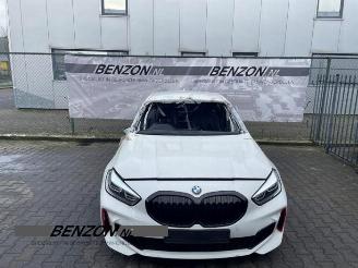 BMW 1-serie 1 serie (F40), Hatchback, 2019 M135i xDrive 2.0 TwinPower 16V picture 2