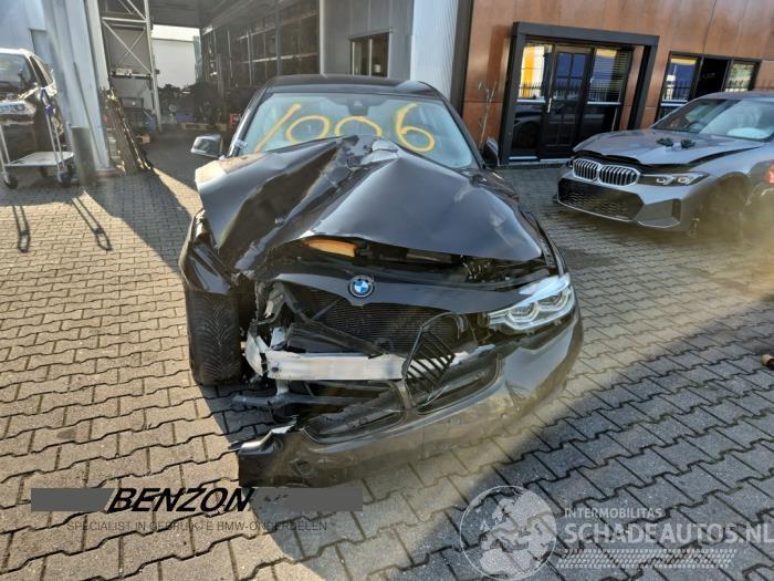 BMW 3-serie 3 serie (F30), Sedan, 2011 / 2018 318d 2.0 16V