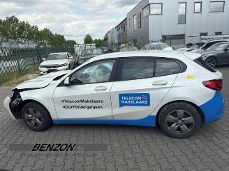 Vrakbiler auto BMW 1-serie 1 serie (F40), Hatchback, 2019 116d 1.5 12V TwinPower 2021/11