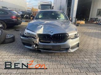 Salvage car BMW 5-serie 5 serie (G30), Sedan, 2016 530d xDrive 3.0 TwinPower Turbo 24V 2018/11
