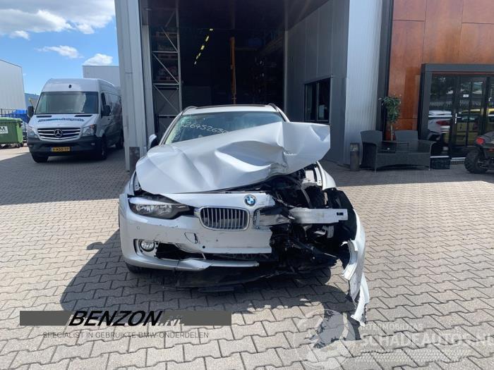 BMW 3-serie 3 serie (F30), Sedan, 2011 / 2018 328i 2.0 16V
