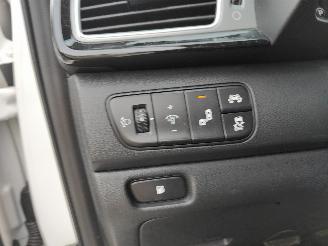 Kia Niro 1.6 GDi Hybrid ExecutiveLine picture 23