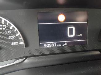 Peugeot 208 1.2 Pure Tech Active Pack picture 7