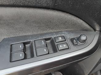 Suzuki Vitara 1.4 Boosterjet Style Smart Hybrid picture 18