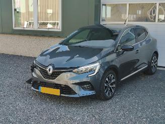 skadebil auto Renault Clio 1.0 TCe Intens 2020/9