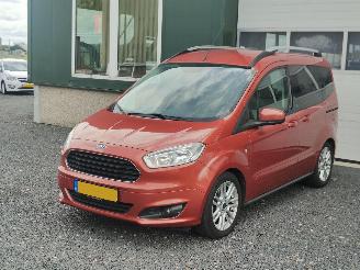 Unfallwagen Ford Tourneo Courier 1.0 Titanium Clima 2015/1