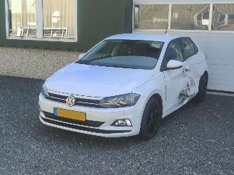 Voiture accidenté Volkswagen Polo 1.0 MPI Comfortline Navi Clima 2020/1