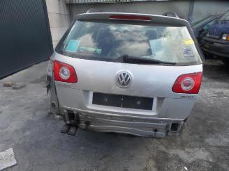 Volkswagen Passat  picture 2