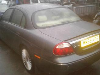 Jaguar S-type  picture 3