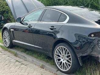 Jaguar XF  picture 2