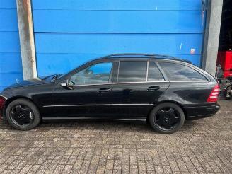 Mercedes C-klasse C Combi AMG (S203), Combi, 2001 / 2007 3.2 C-32 AMG V6 18V picture 3