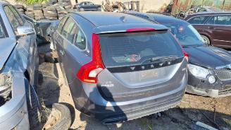 rozbiórka samochody osobowe Volvo V-60 V60 I (FW/GW), Combi, 2010 / 2018 2.0 D2 16V 2015