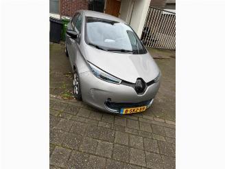Vrakbiler auto Renault Zoé Zoe (AG), Hatchback 5-drs, 2012 46kW 2013/11