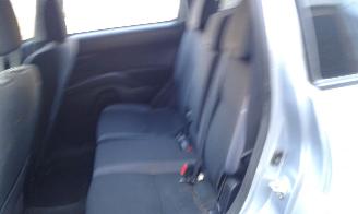 Mitsubishi Outlander 2.3 DI-D GX2 picture 9