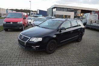 uszkodzony samochody osobowe Volkswagen Passat 1.4 TSI COMFORTLINE KOMBI 90 KW 1e HAND 2009/1