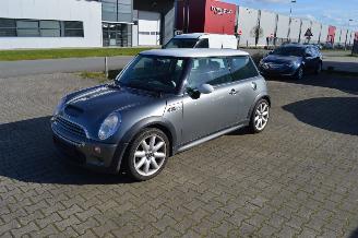 krockskadad bil auto Mini Cooper S 120 KW KLIMA XENON 2003/8