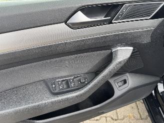 Volkswagen Passat 1.6 TDI KLIMA LED NAVI picture 14