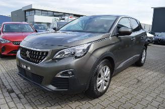 krockskadad bil auto Peugeot 3008 Peugeot 3008 Automatik Business Leder Kamera Pdc Klima 2019/2