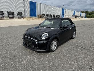 Vaurioauto  passenger cars Mini Cooper COOPER CABRIO AUTOMATIK LED NAVI SITZHEIZUNG 2023/7