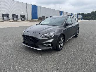 skadebil auto Ford Focus 1.0 Turnier Active x Led Klima Navi voll 2021/12