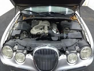 Jaguar S-type  picture 7