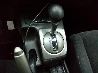 Honda Civic HYBRID picture 5