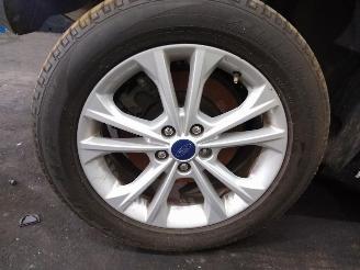 Ford Kuga  picture 18
