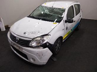 Dacia Sandero  picture 2