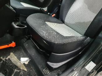 Hyundai I-10  picture 15