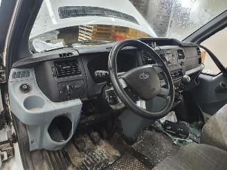 Ford Transit  picture 32