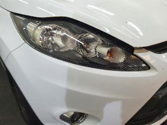 Ford Fiesta  picture 24
