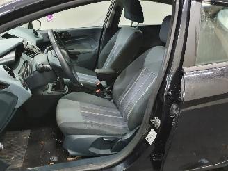 Ford Fiesta  picture 36